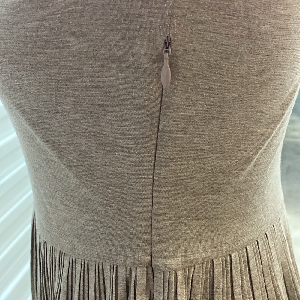 Banana Republic tan oatmeal half sleeve pleated knit midi dress - Picture 7 of 8